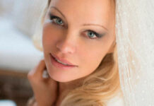 EX-BEYESA STREA TA CASA CU SU BODYGUARD