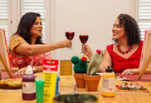 ART & TAPAS DEN UN AMBIENTE ARTISTICO NA COSECHA