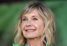 OLIVIA NEWTON-JOHN A FAYECE DI CANCER DI PECHO
